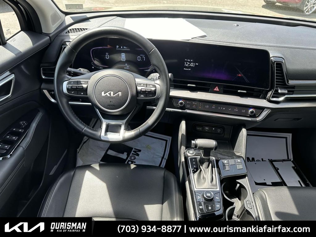 Vehicle image 6 of 25