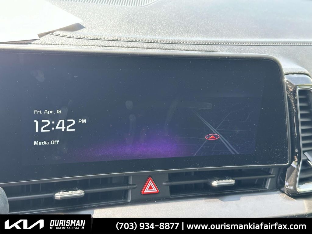 Vehicle image 7 of 25