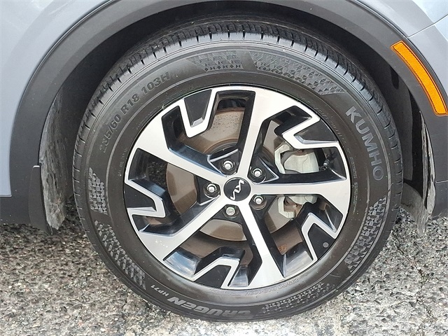 2023 Kia Sportage EX Image 8 of 30