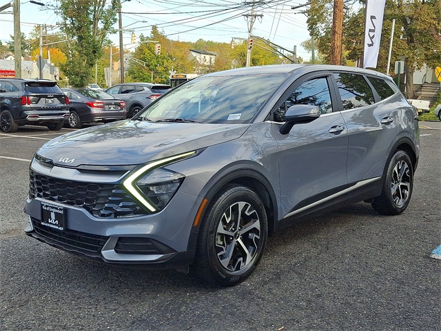 2023 Kia Sportage EX Image 1 of 30