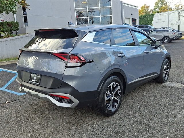 2023 Kia Sportage EX Image 5 of 30