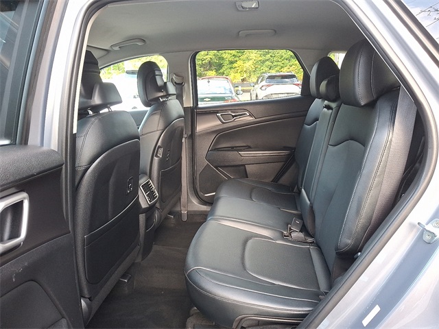 2023 Kia Sportage EX Image 10 of 30