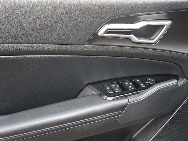2023 Kia Sportage EX Image 19 of 30