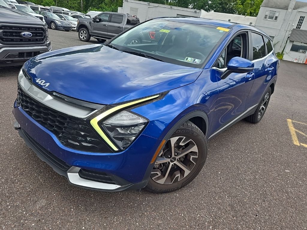 2023 Kia Sportage EX Image 1 of 17