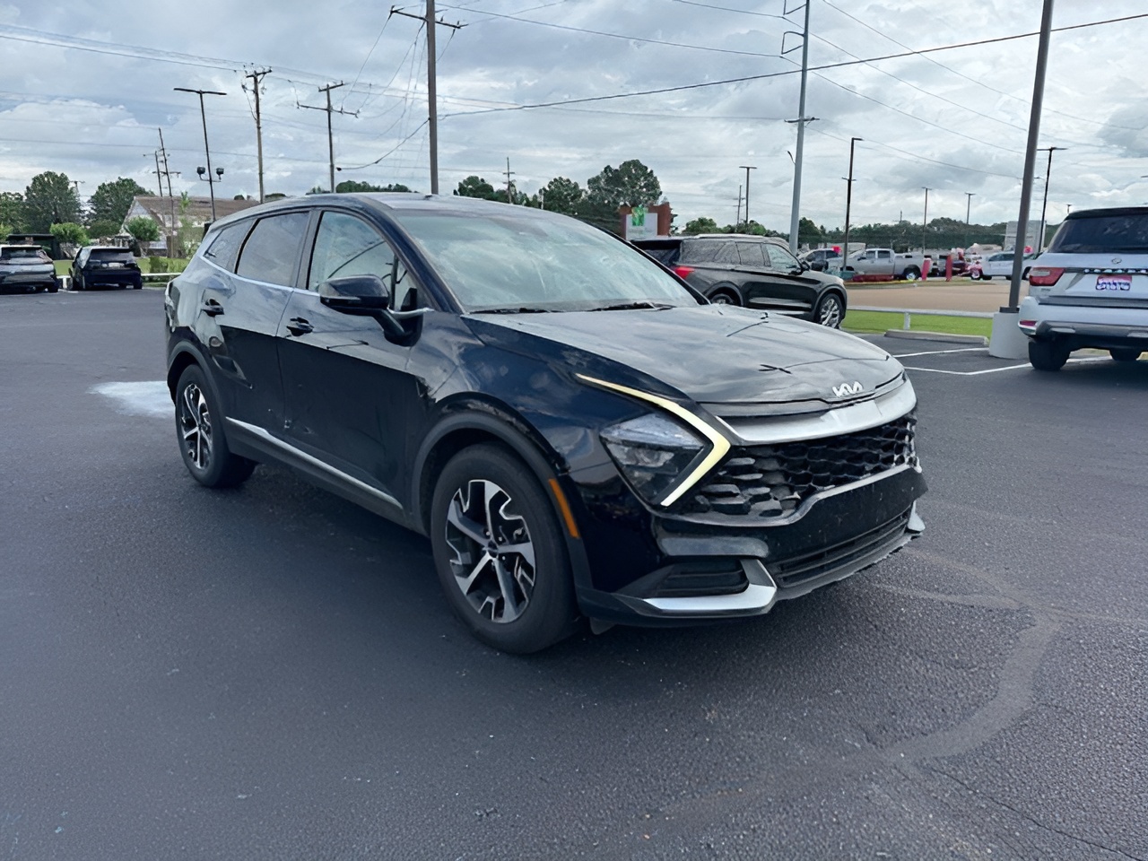 Vehicle image 11 of 16