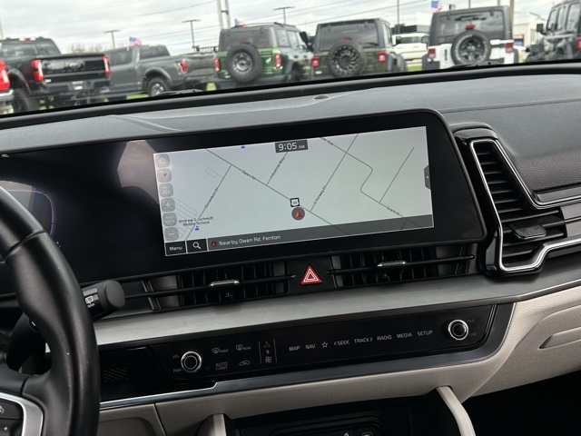 Vehicle image 15 of 48