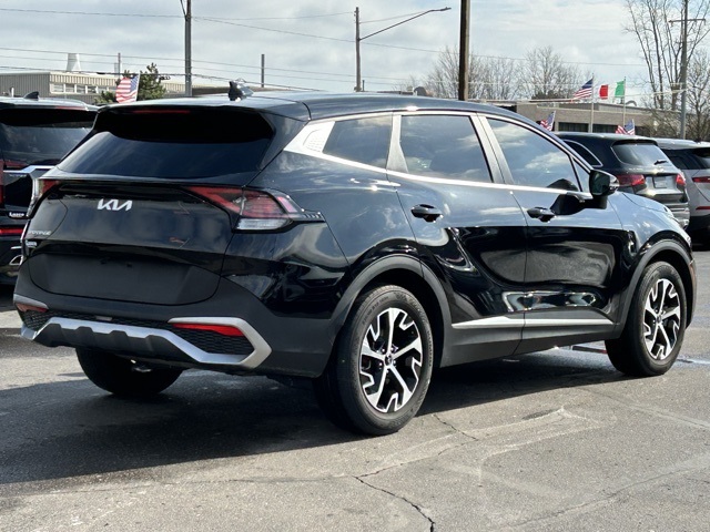 Vehicle image 3 of 48