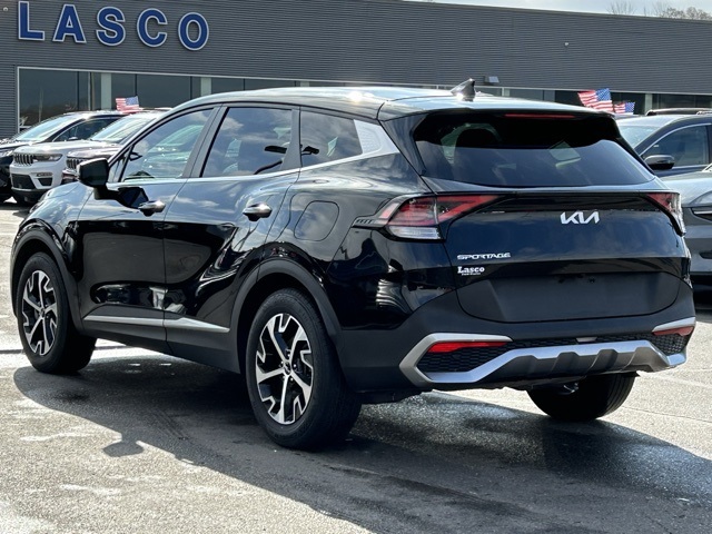 Vehicle image 8 of 48