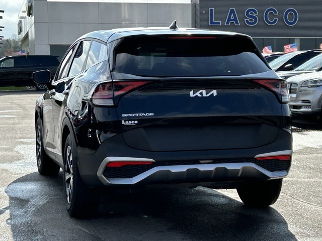 Vehicle image 13 of 48