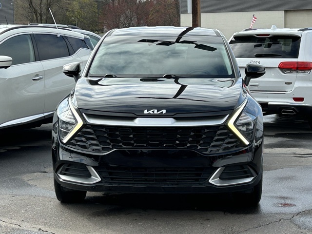 Vehicle image 4 of 48