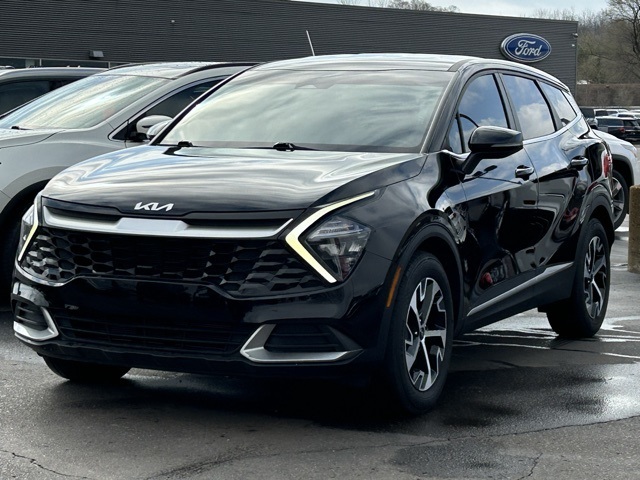 Vehicle image 10 of 48