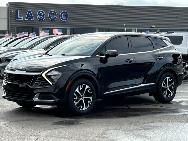 Vehicle image 9 of 48