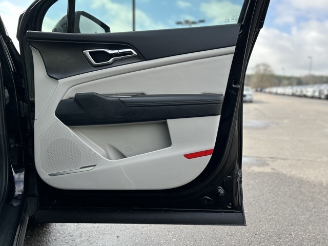 Vehicle image 30 of 48