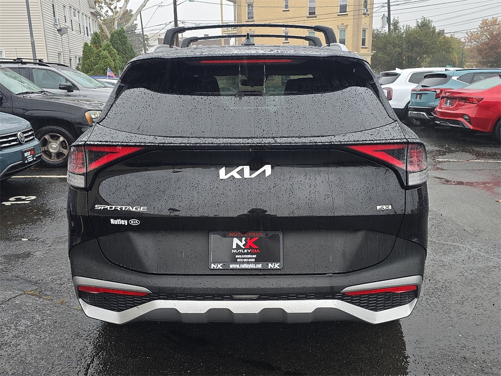 2023 Kia Sportage EX Image 6 of 30