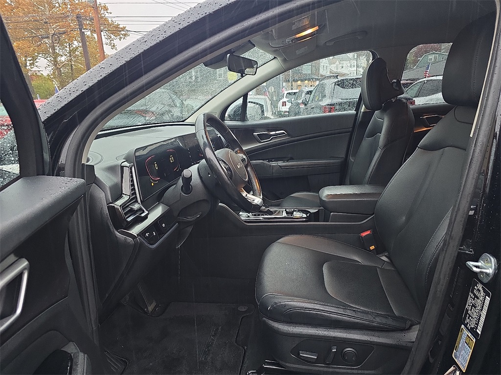 2023 Kia Sportage EX Image 11 of 30
