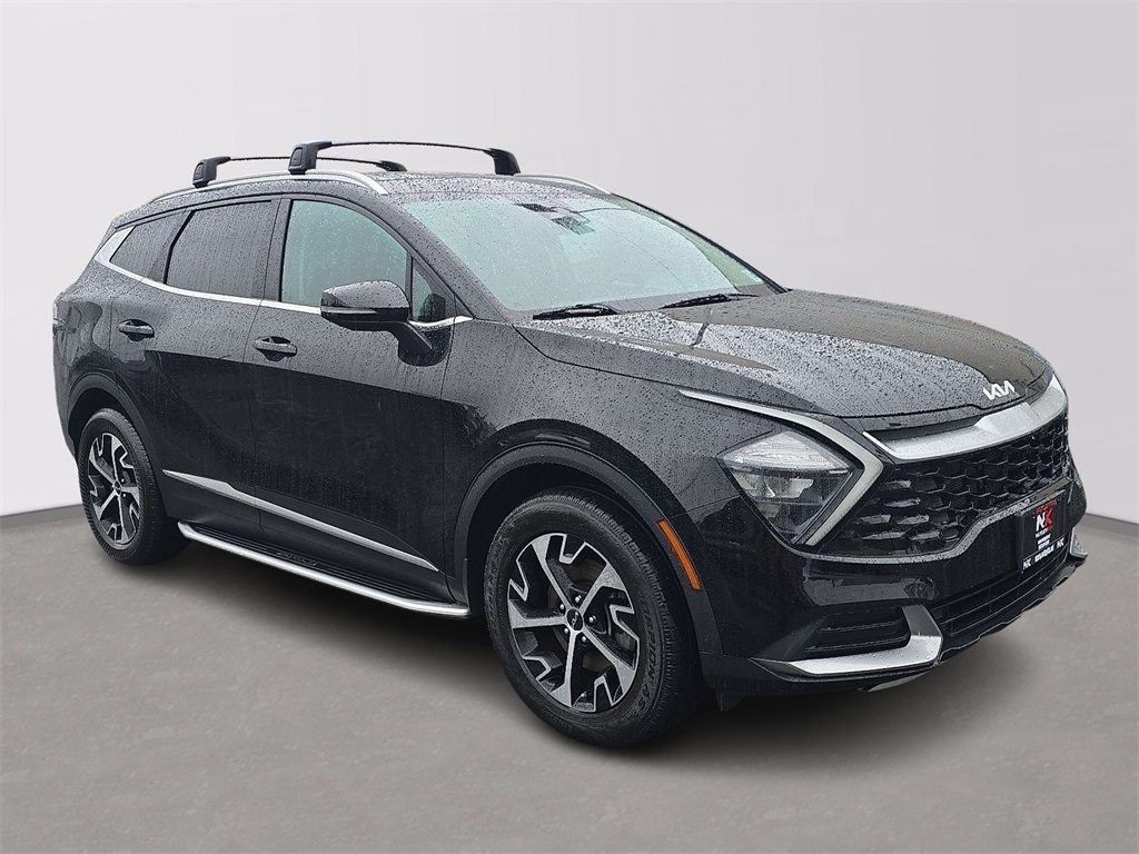 2023 Kia Sportage EX Image 3 of 30