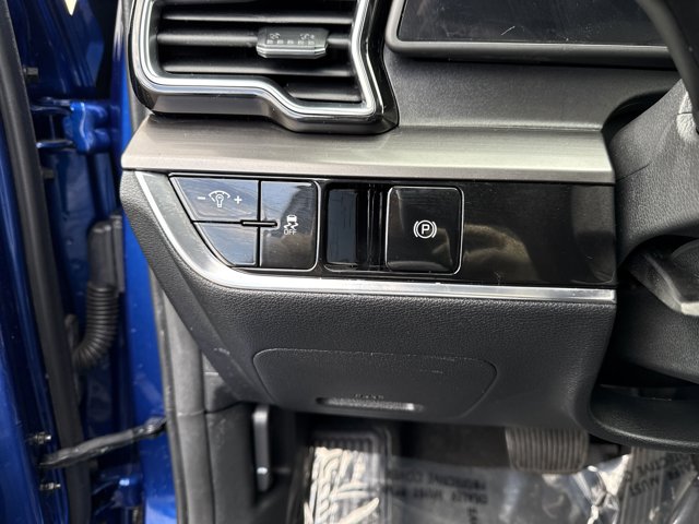 Vehicle image 16 of 37