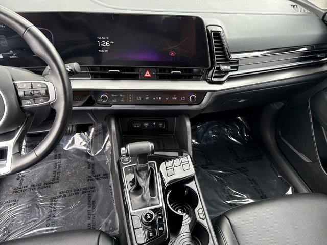 Vehicle image 21 of 37