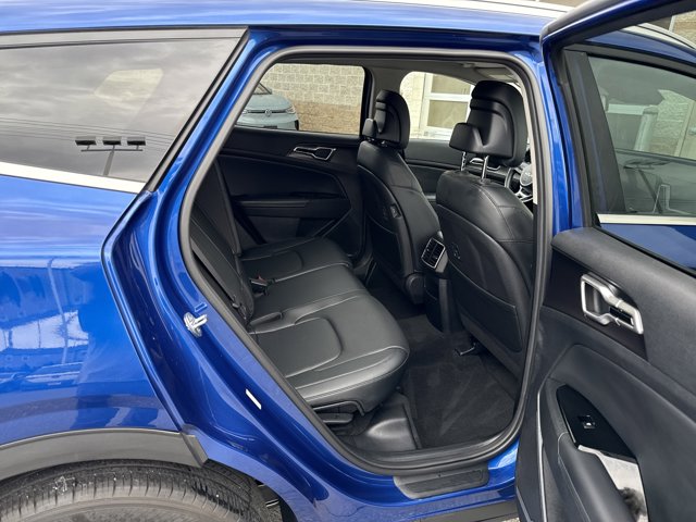 Vehicle image 36 of 37