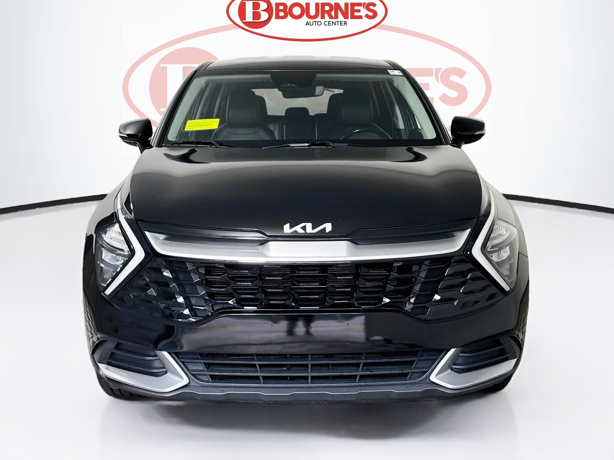 2023 Kia Sportage EX Image 2 of 30