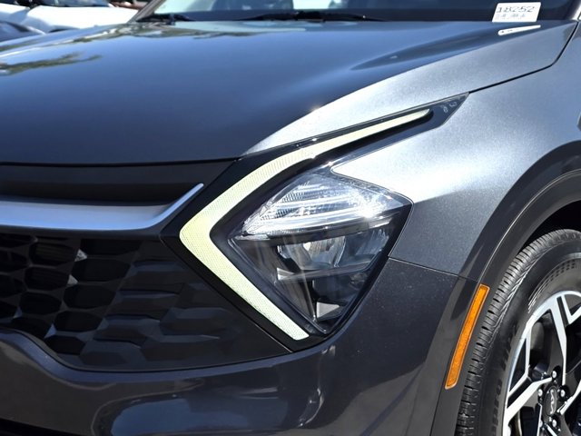 2023 Kia Sportage LX Image 20 of 23