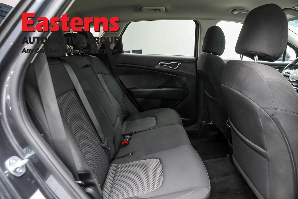 2023 Kia Sportage LX Image 44 of 63
