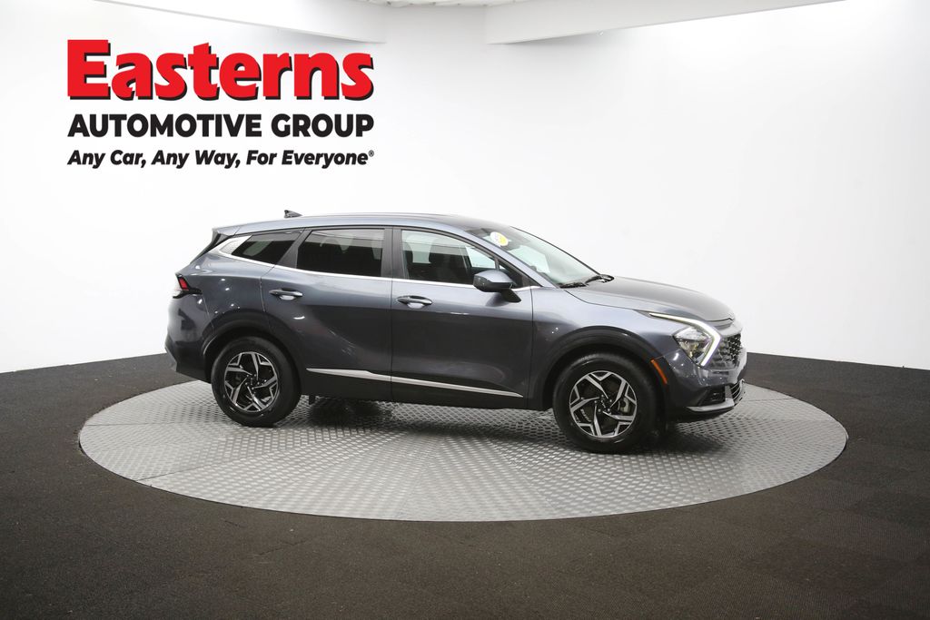 2023 Kia Sportage LX Image 11 of 63