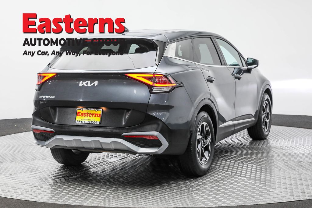 2023 Kia Sportage LX Image 25 of 63
