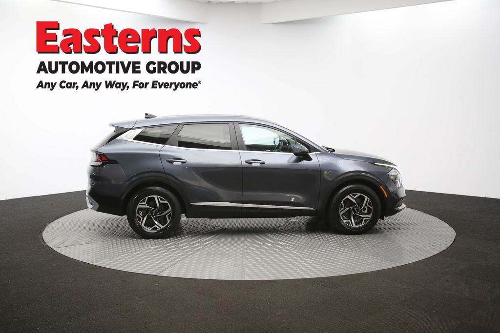 2023 Kia Sportage LX Image 17 of 63