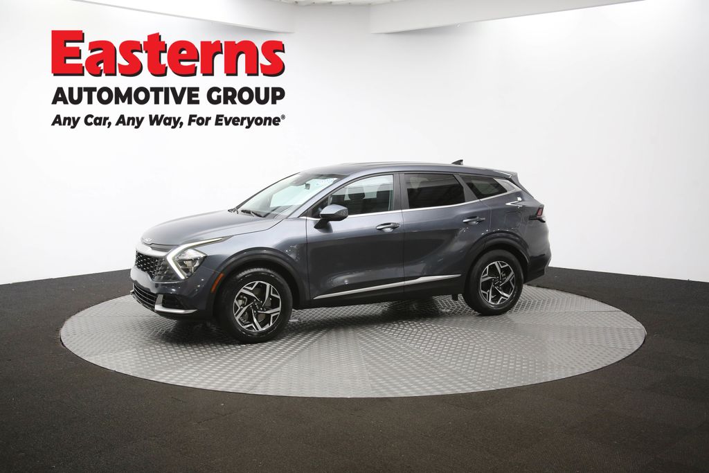 2023 Kia Sportage LX Image 2 of 63