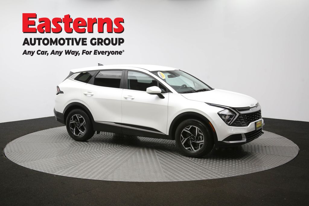 2023 Kia Sportage LX Image 12 of 62