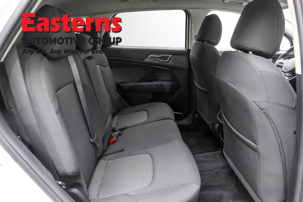 2023 Kia Sportage LX Image 45 of 62