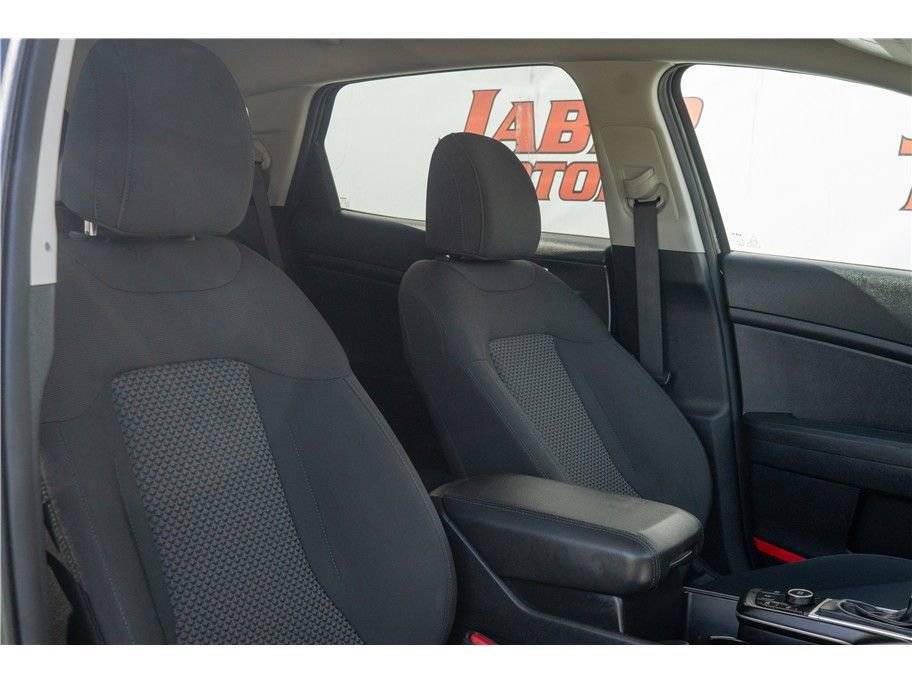 Vehicle image 36 of 43