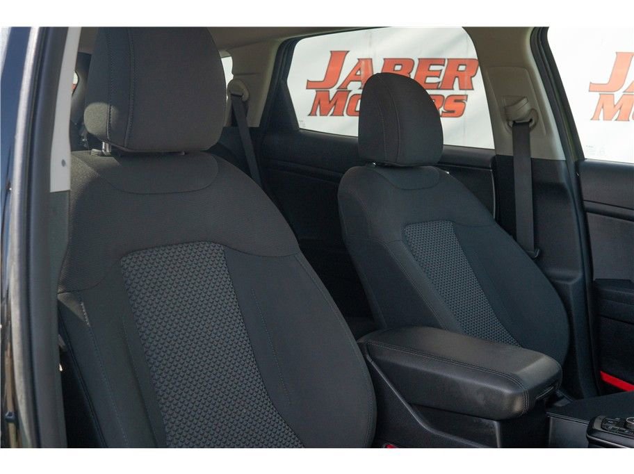 Vehicle image 41 of 43