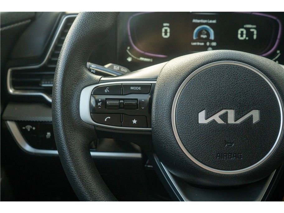 Vehicle image 22 of 43