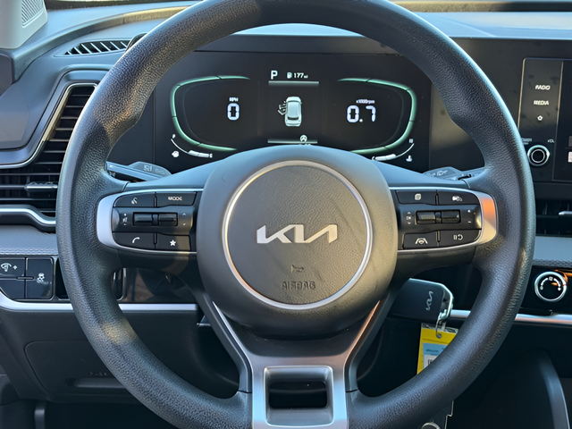 2023 Kia Sportage LX Image 15 of 40