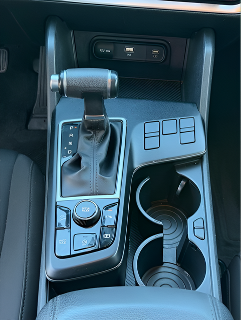 2023 Kia Sportage LX Image 24 of 40