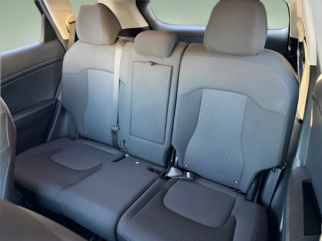 2023 Kia Sportage LX Image 11 of 40