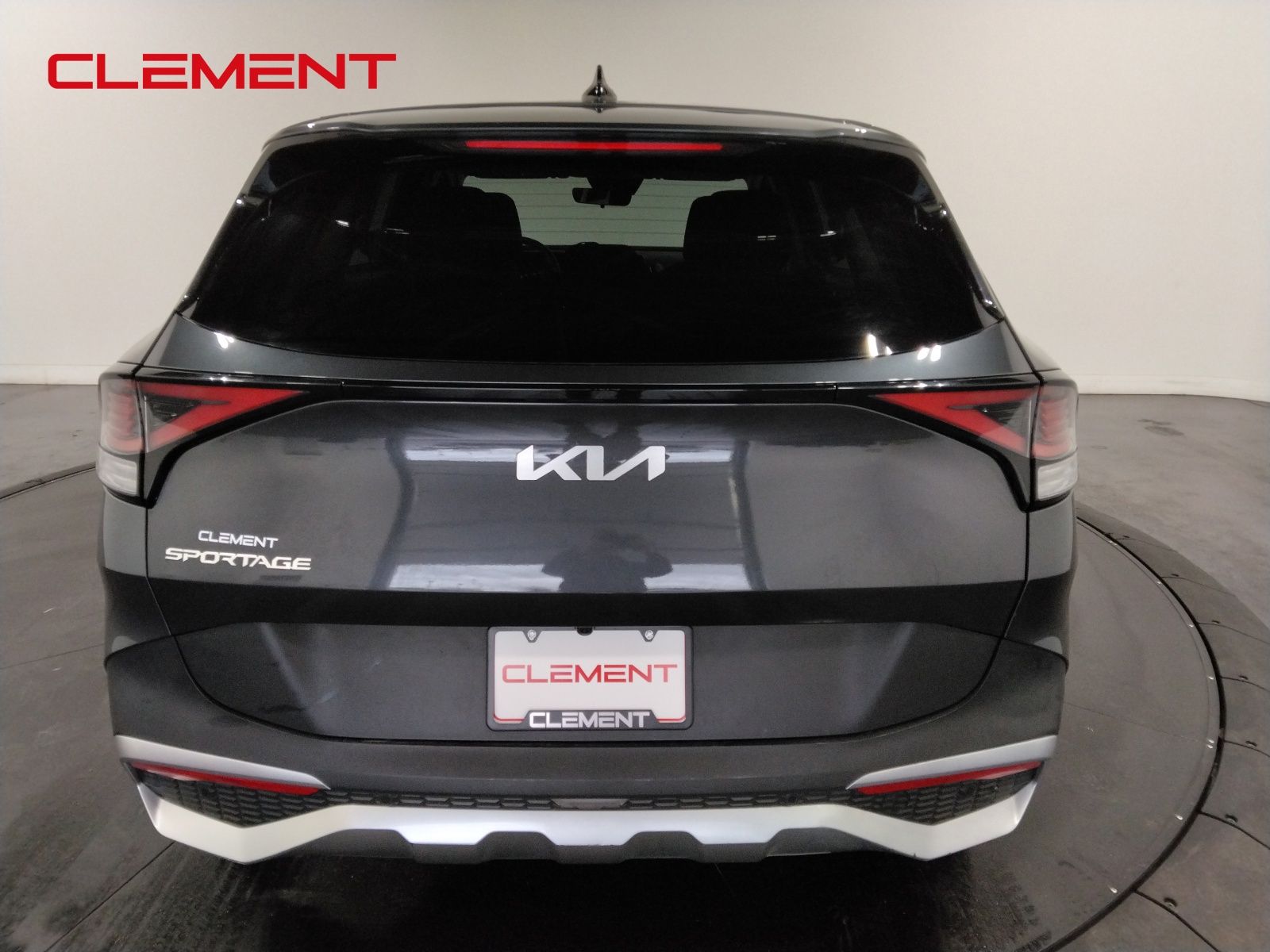 2023 Kia Sportage LX Image 5 of 39