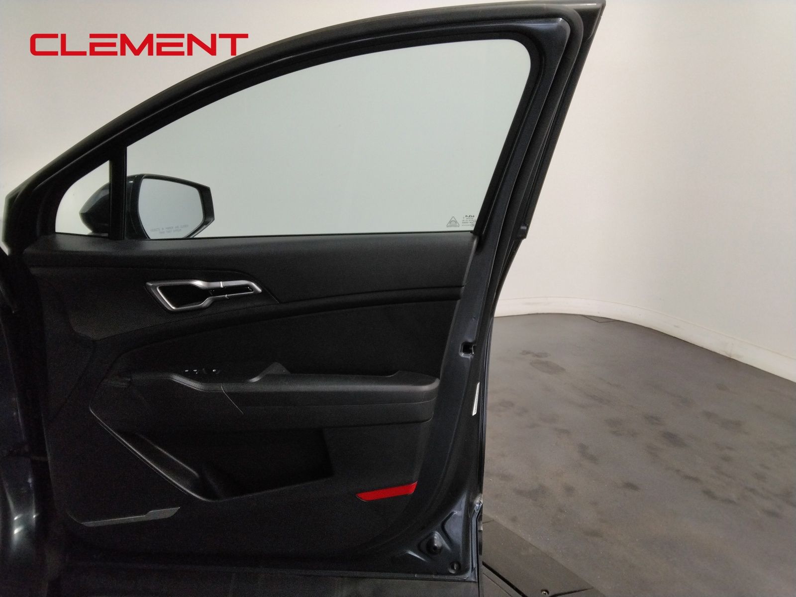 2023 Kia Sportage LX Image 34 of 39