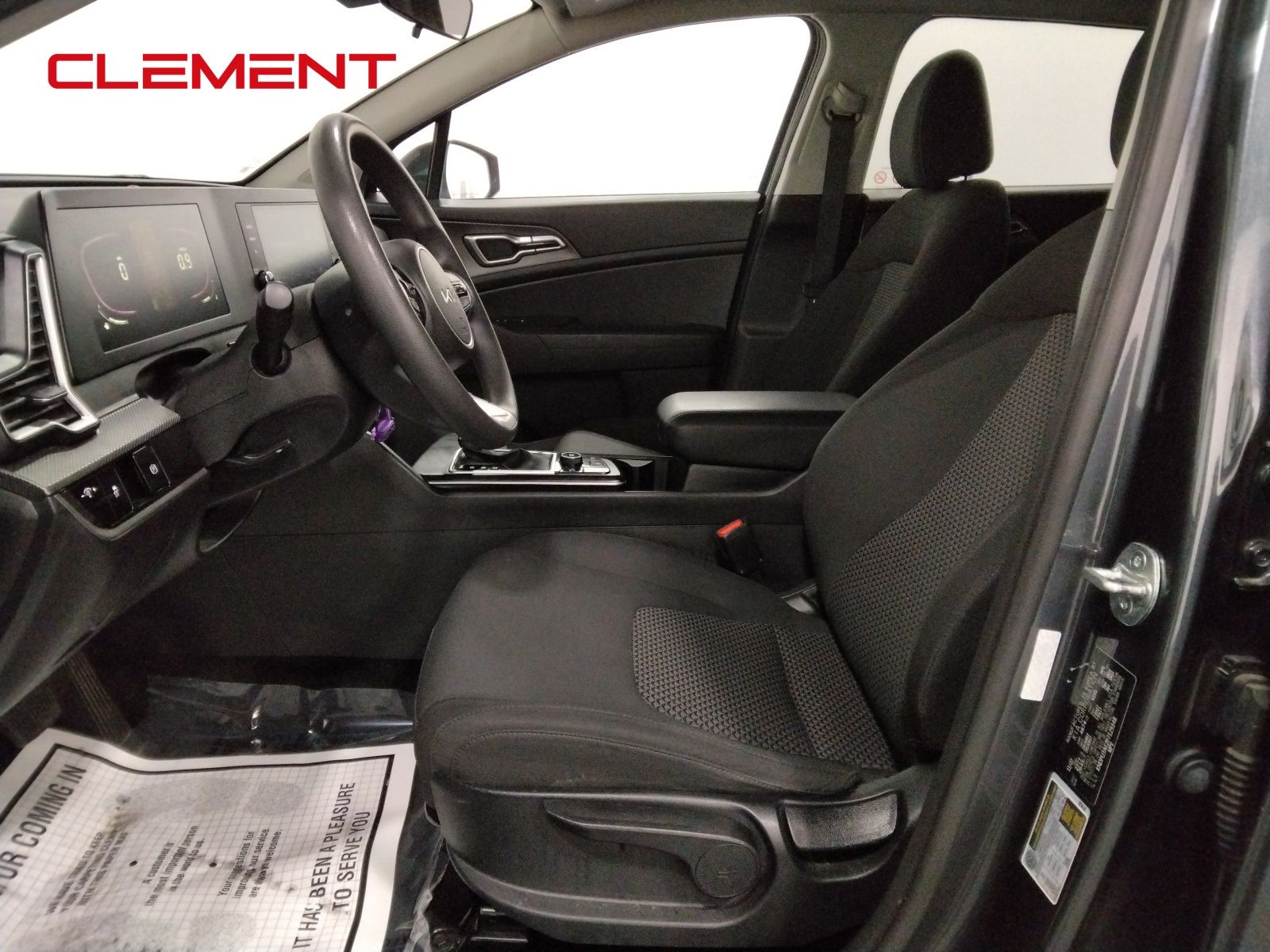 2023 Kia Sportage LX Image 14 of 39