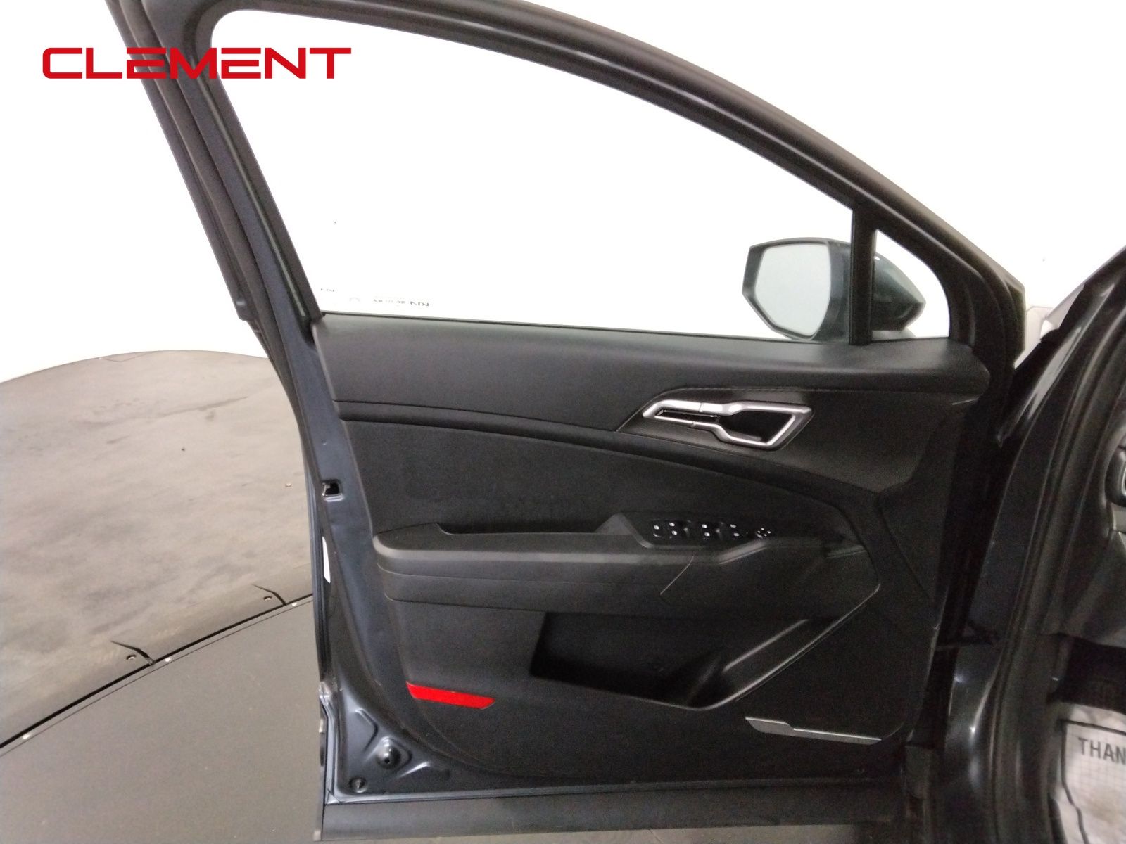 2023 Kia Sportage LX Image 37 of 39