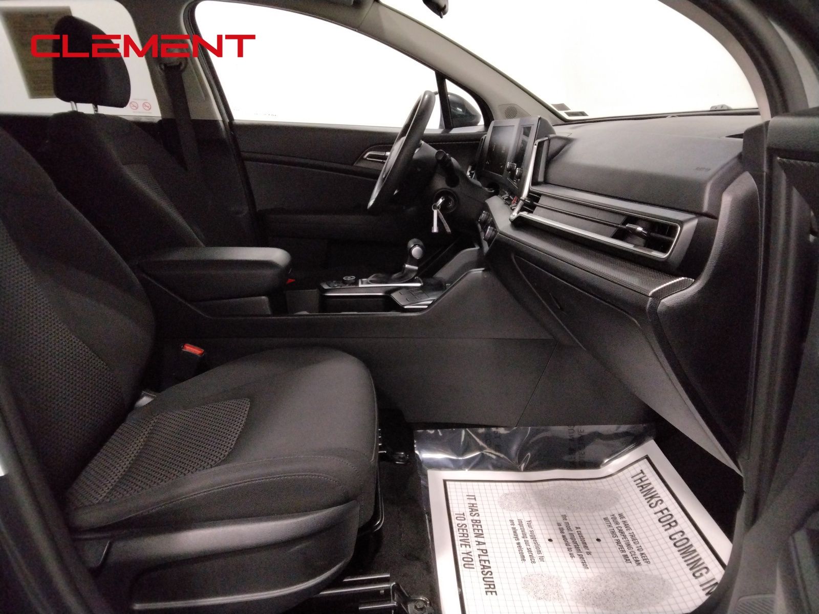 2023 Kia Sportage LX Image 15 of 39