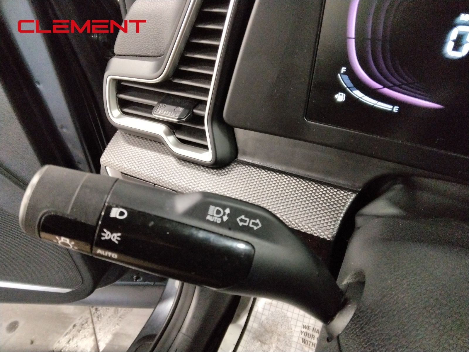 2023 Kia Sportage LX Image 32 of 39