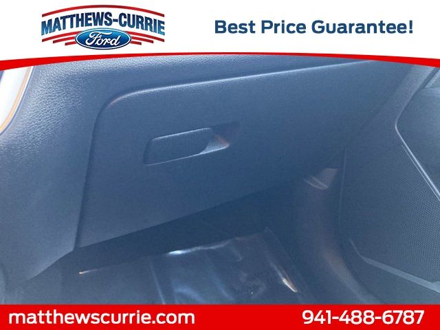 Vehicle image 7 of 8