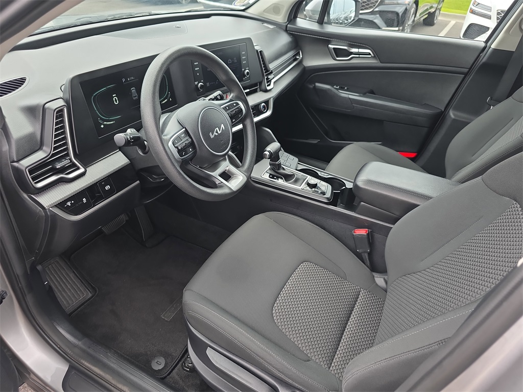 Vehicle image 8 of 26