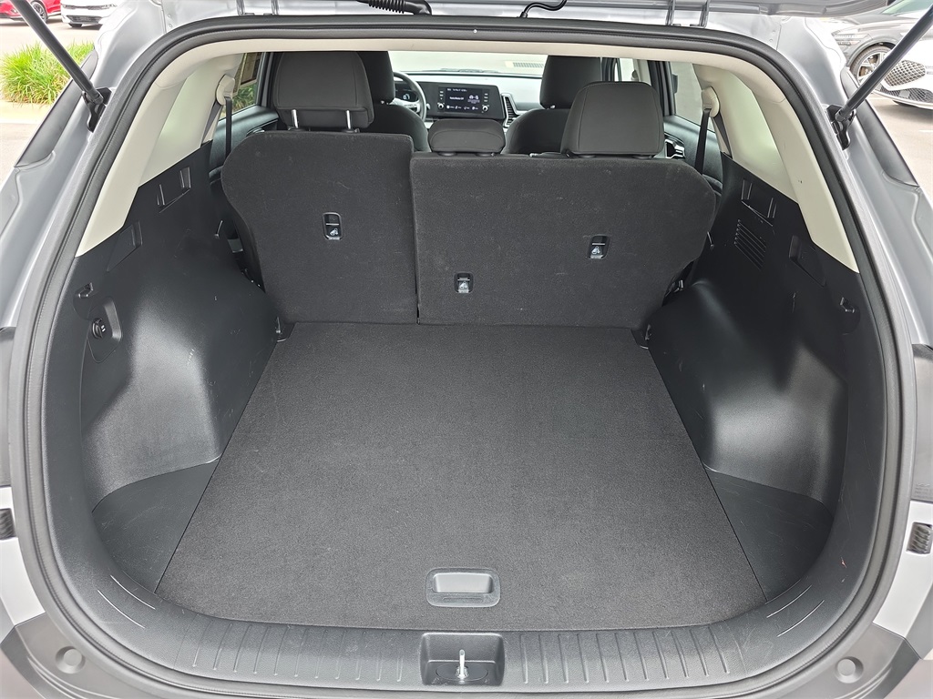 Vehicle image 25 of 26