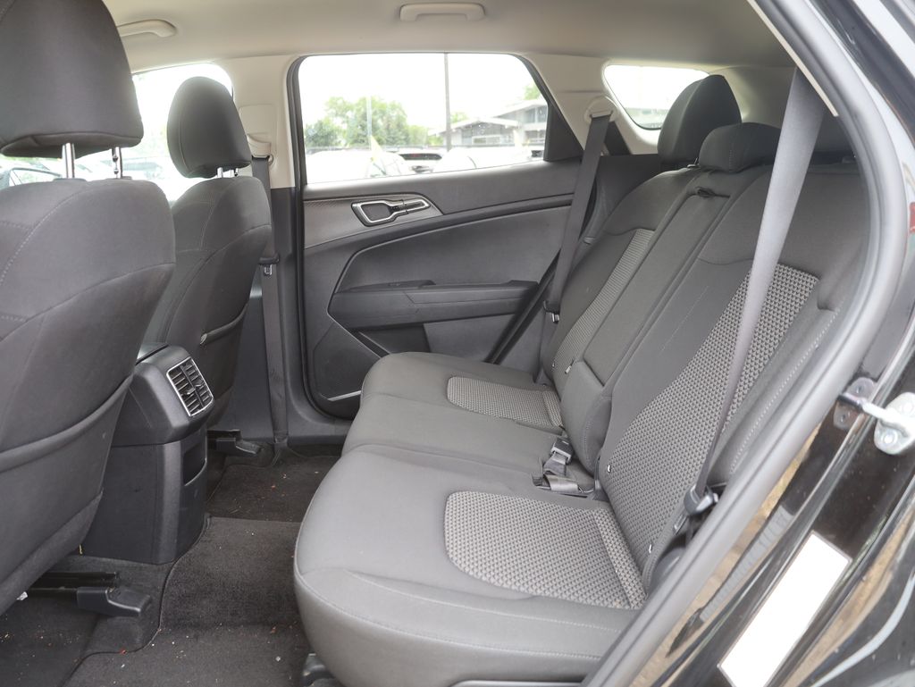 Vehicle image 12 of 39
