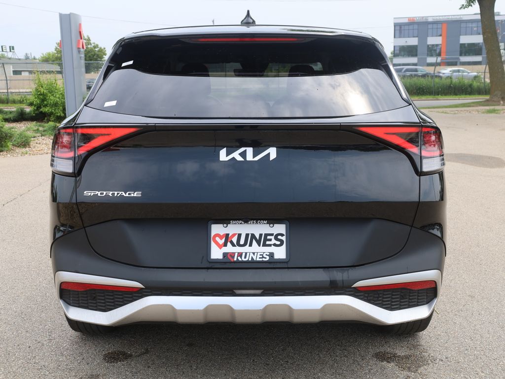 Vehicle image 7 of 39
