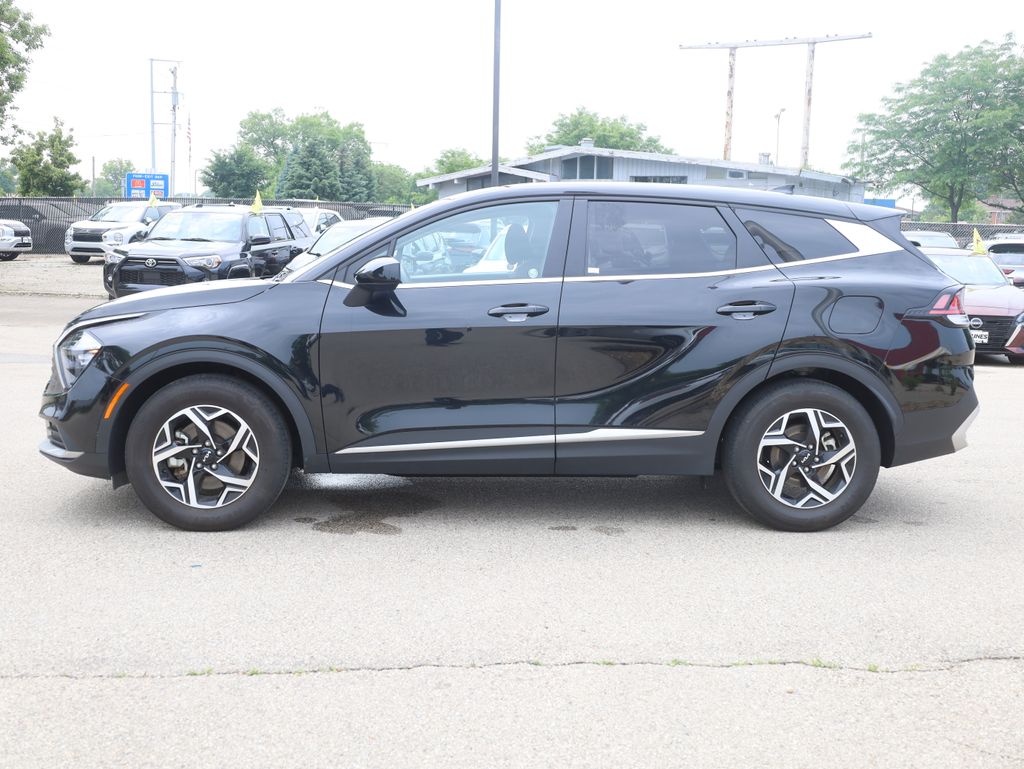 Vehicle image 9 of 39